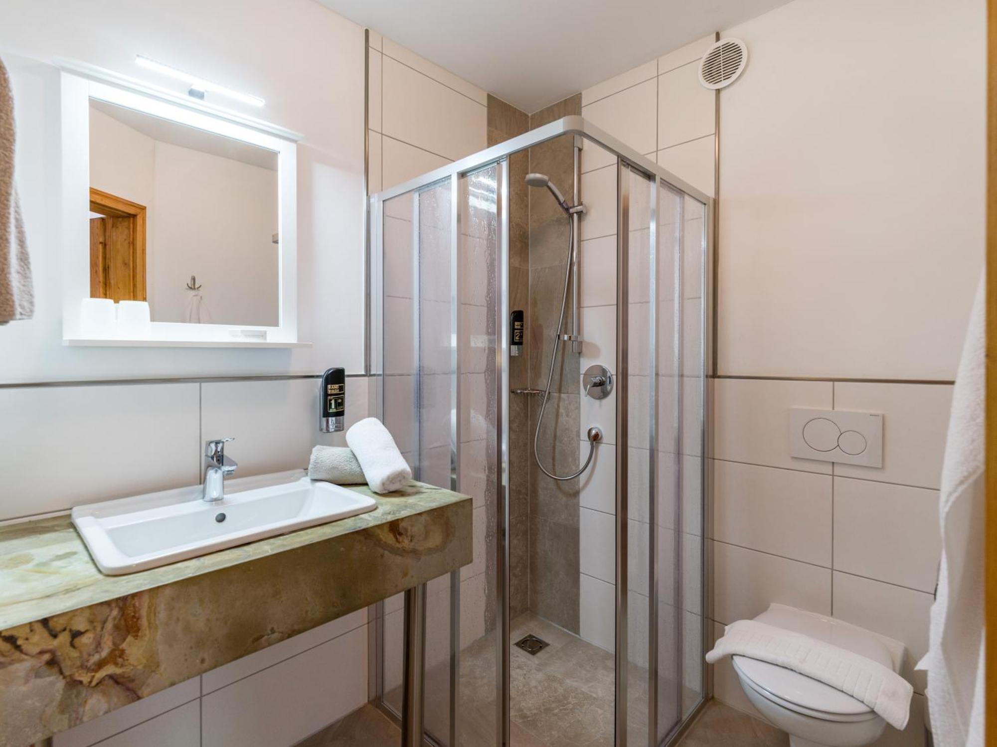 Grittlmuehle Chalet Ferienwohnungen 브릭센임탈 외부 사진